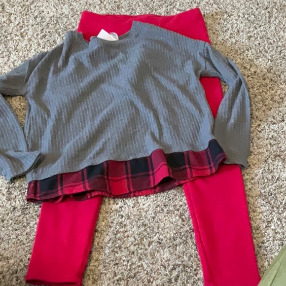 The Children's Place Gray and Red Kids Matching Set - Picture 1 of 5